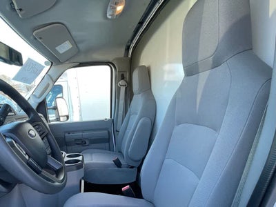 2024 Ford E-Series Cutaway E-450 DRW
