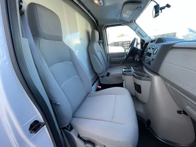 2024 Ford E-Series Cutaway E-450 DRW