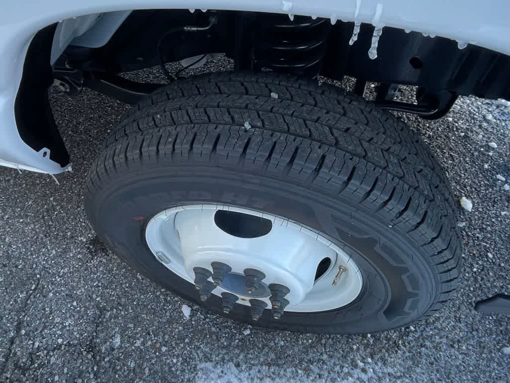 2024 Ford E-Series Cutaway E-450 DRW