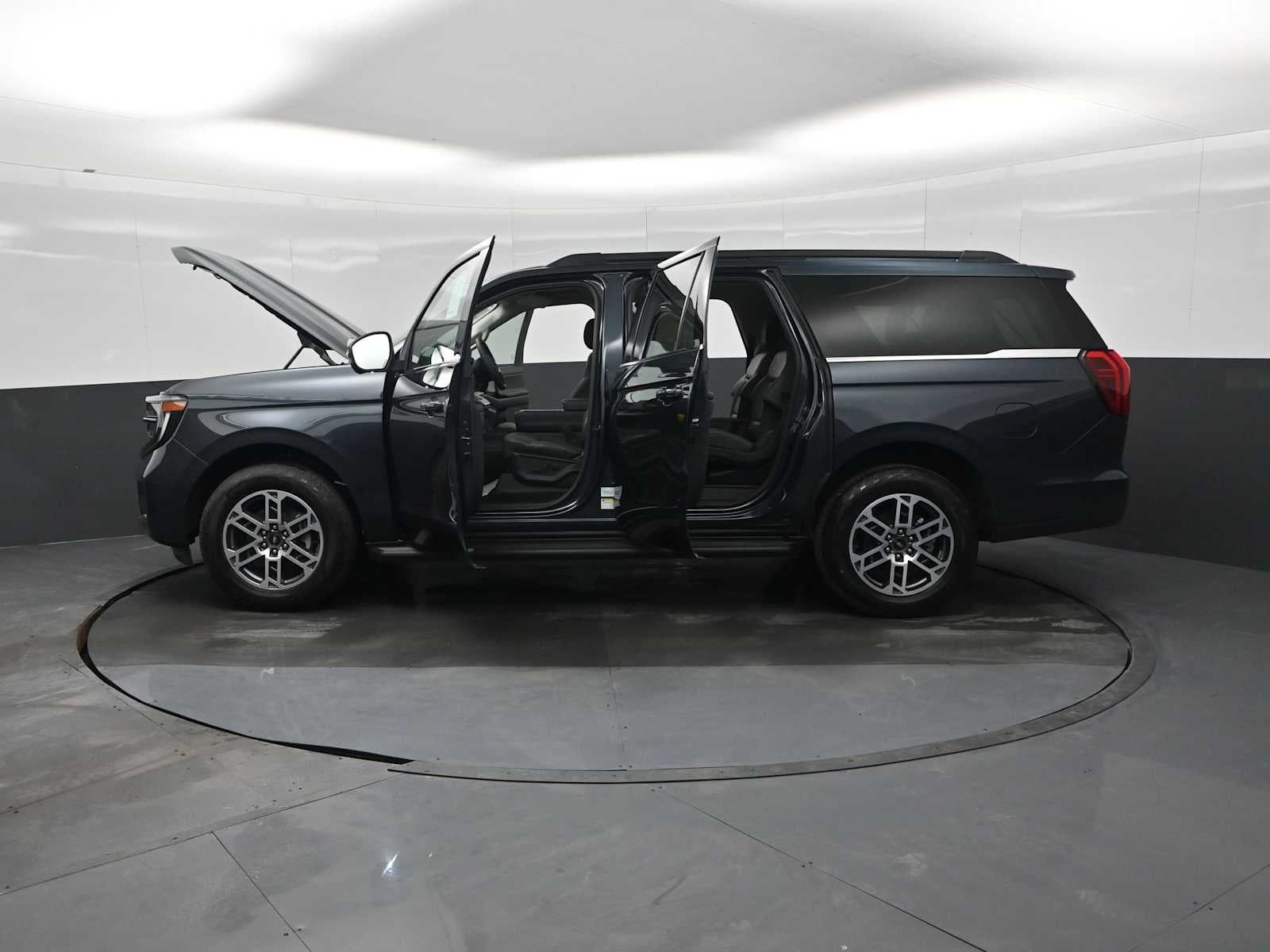 2026 Ford Expedition Max Active