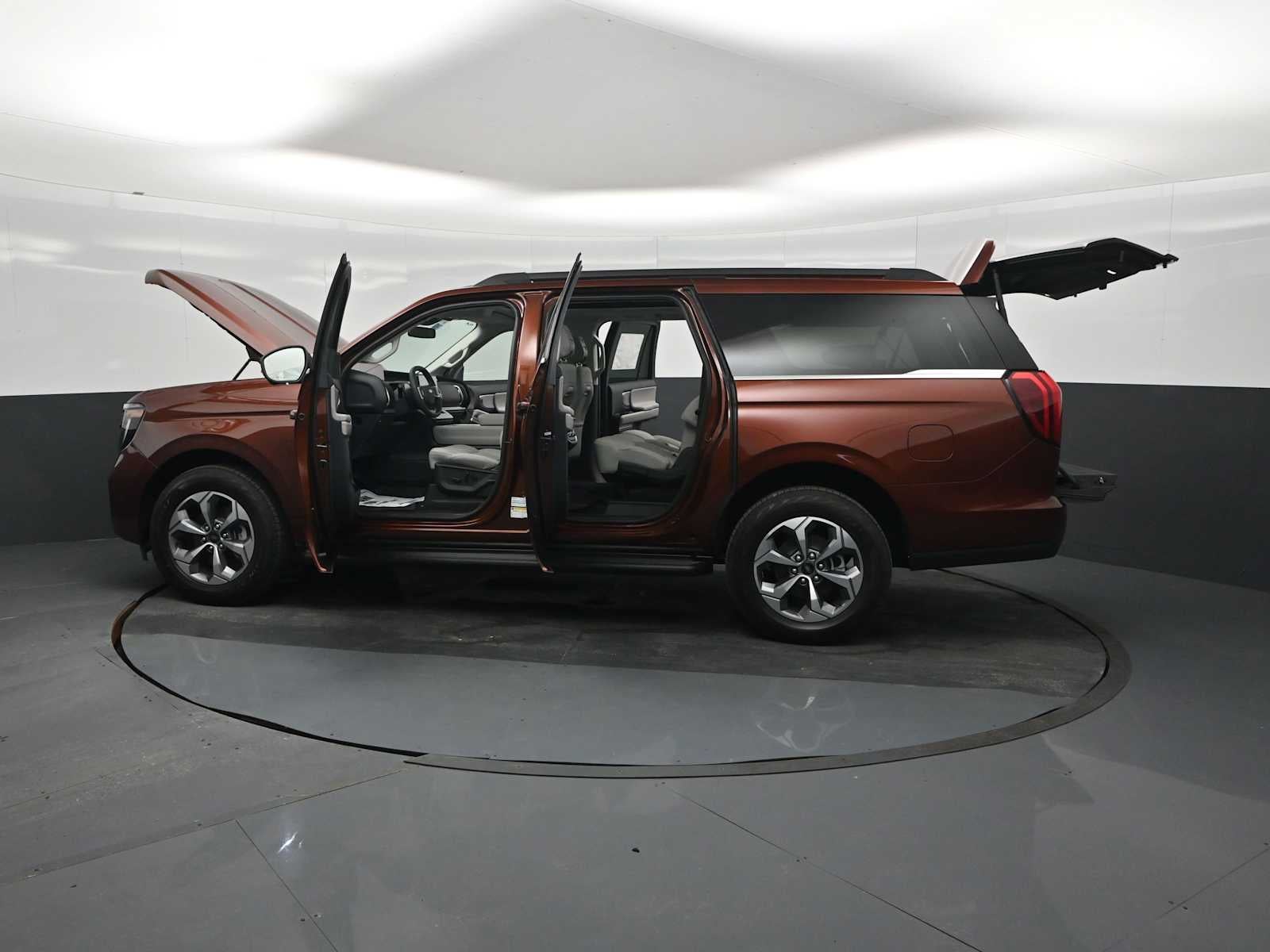 2027 Ford Expedition Max Active