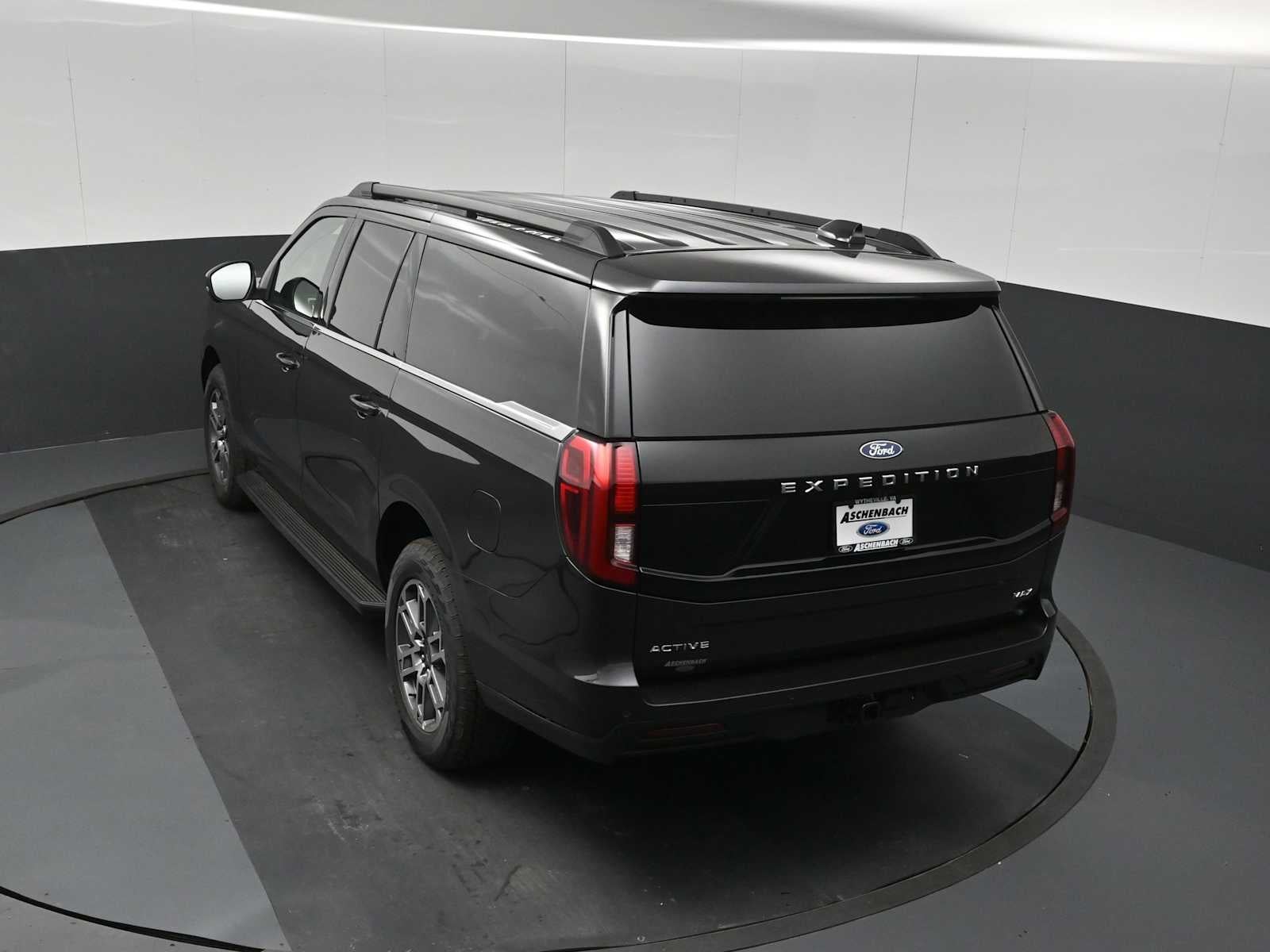 2026 Ford Expedition Max Active