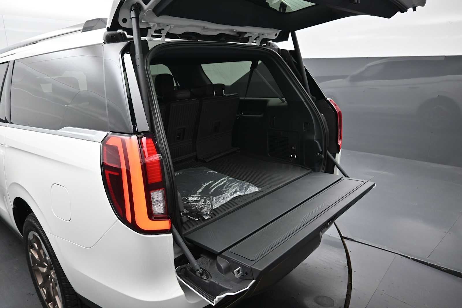 2027 Ford Expedition Max King Ranch