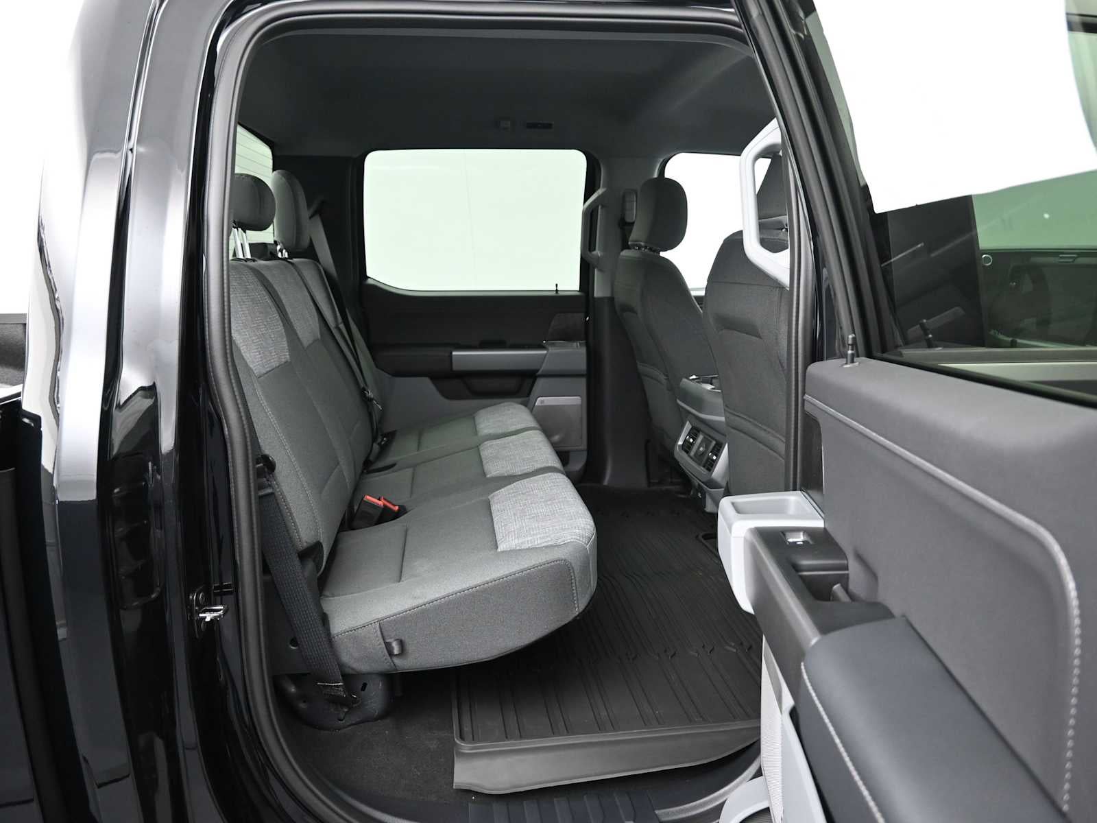 2026 Ford Super Duty F-350 SRW F-350® XLT