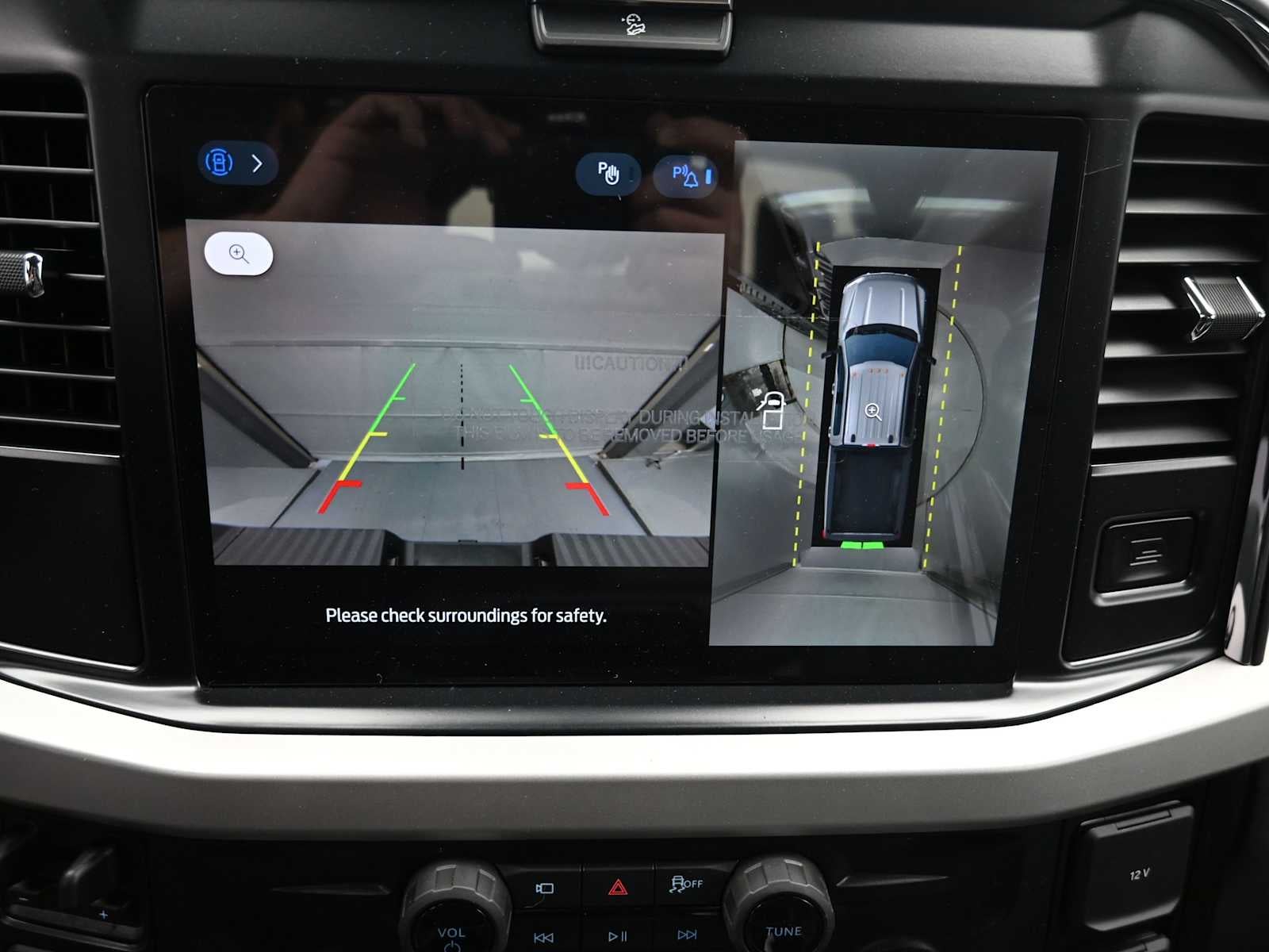 2026 Ford Super Duty F-350 SRW F-350® XLT