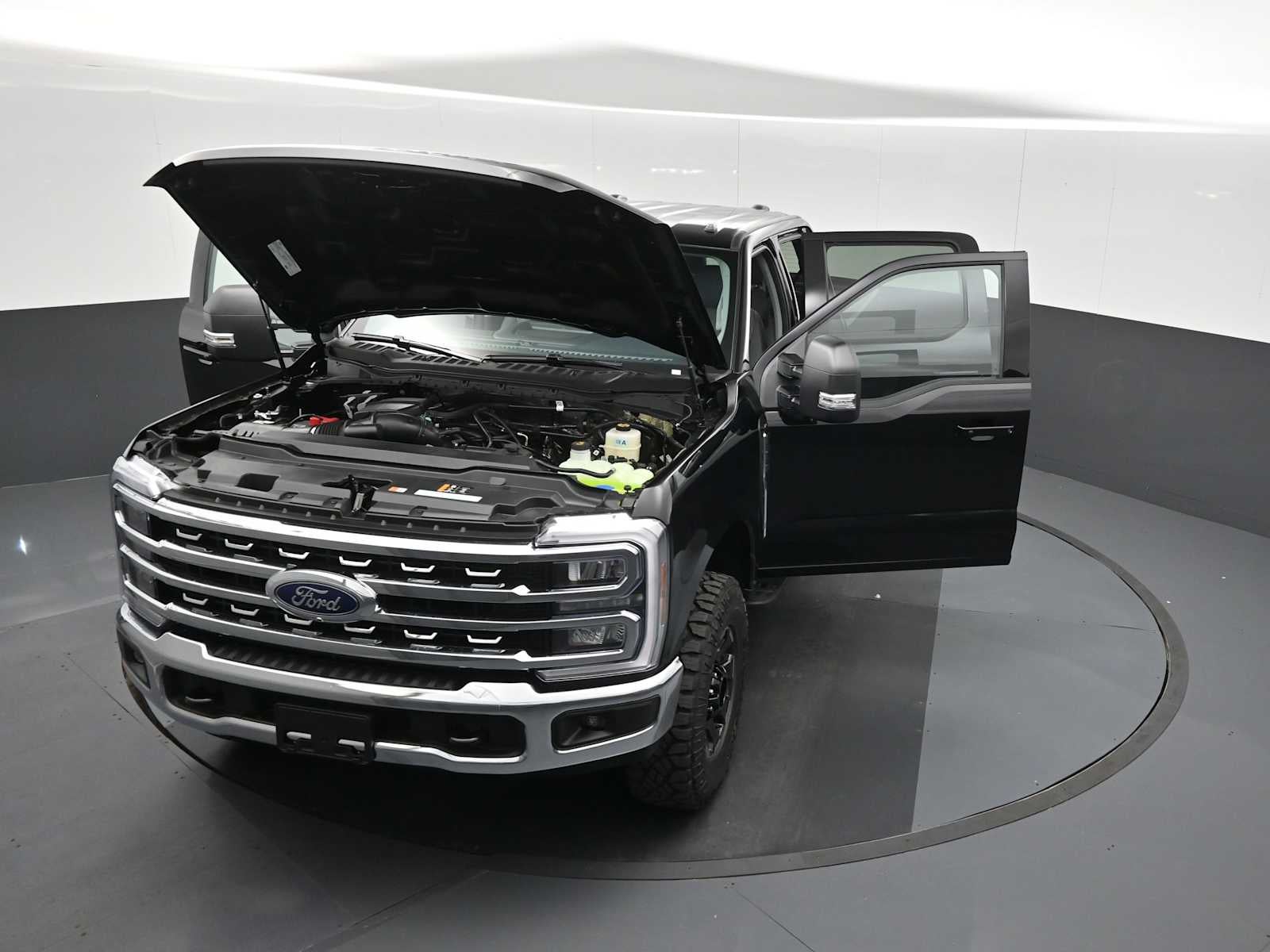 2026 Ford Super Duty F-350 SRW F-350® XLT