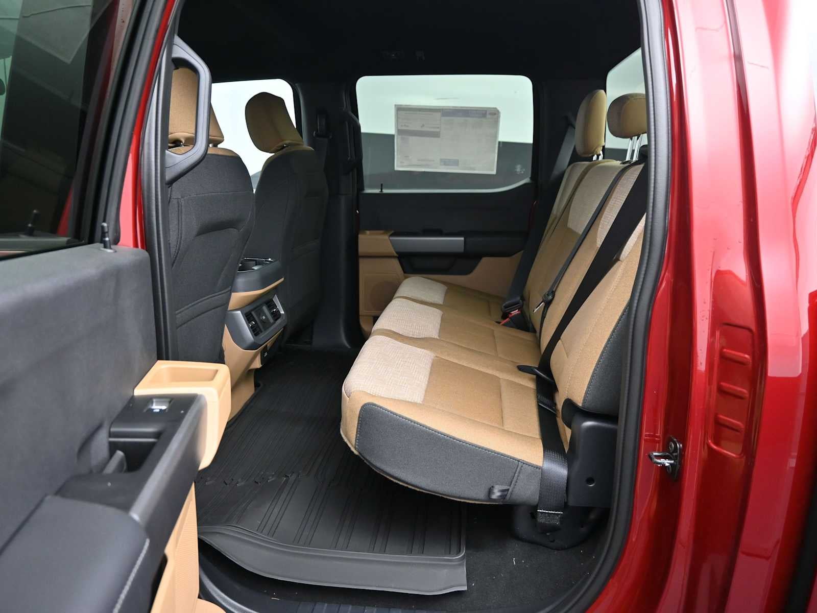 2026 Ford Super Duty F-350 SRW F-350® XLT