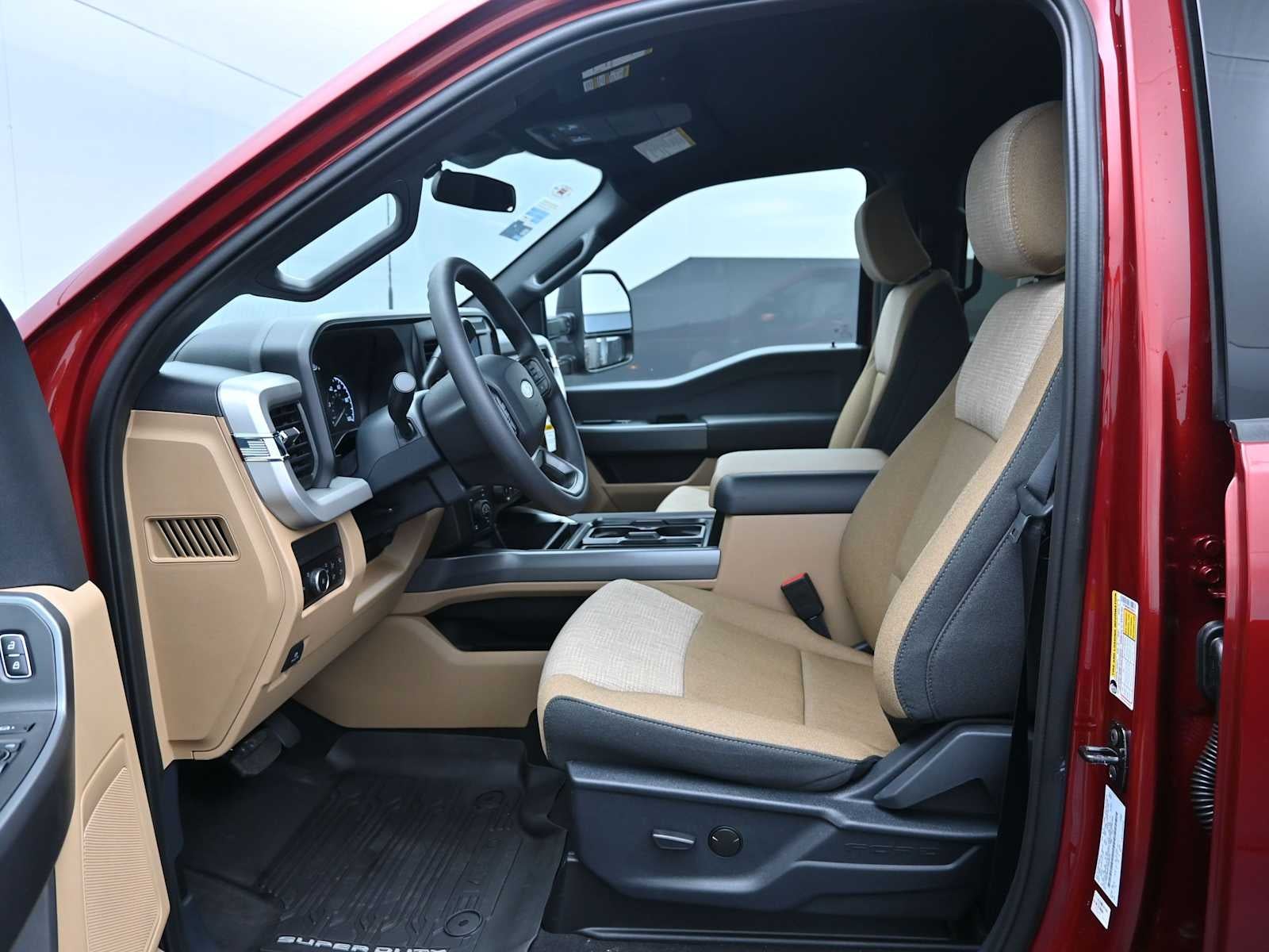 2026 Ford Super Duty F-350 SRW F-350® XLT