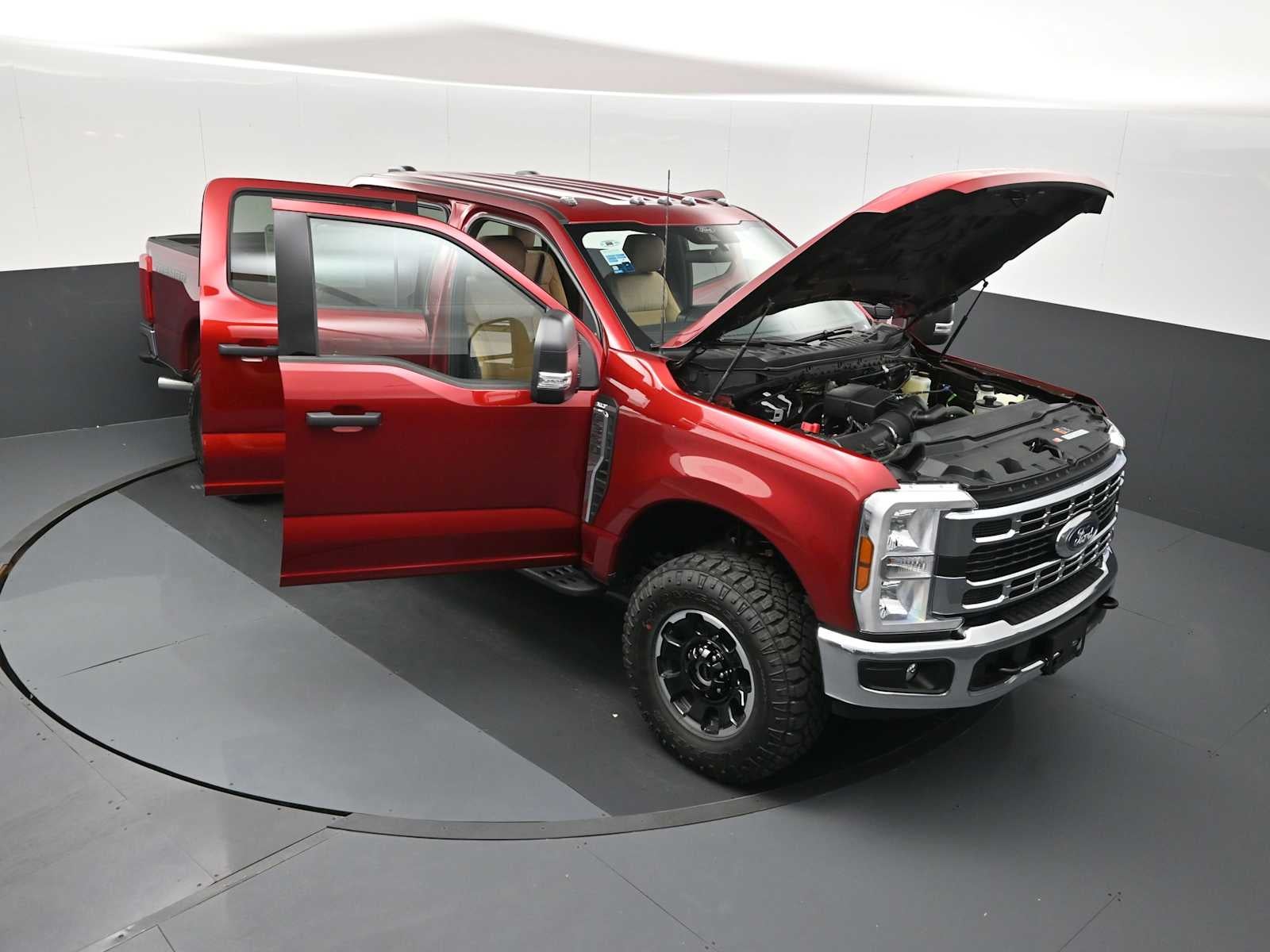 2026 Ford Super Duty F-350 SRW F-350® XLT