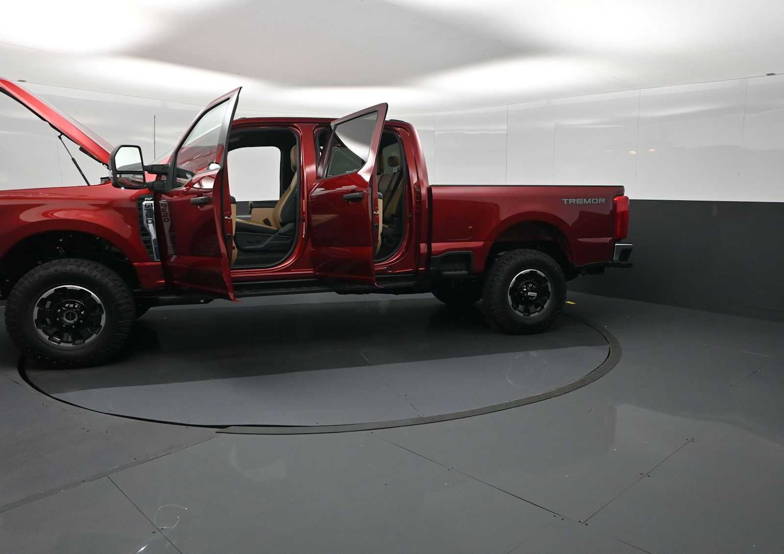 2026 Ford Super Duty F-350 SRW F-350® XLT