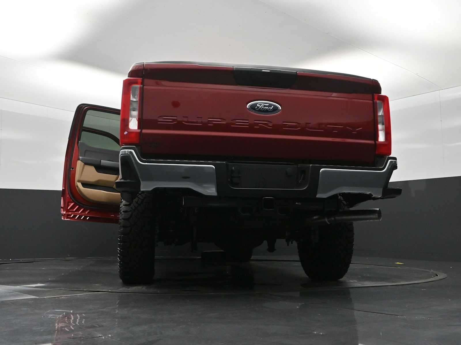 2026 Ford Super Duty F-350 SRW F-350® XLT