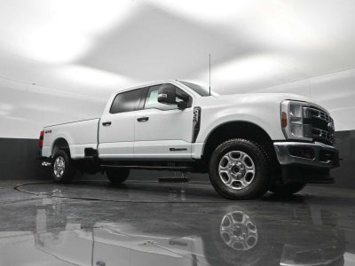 2026 Ford Super Duty F-350 SRW XLT