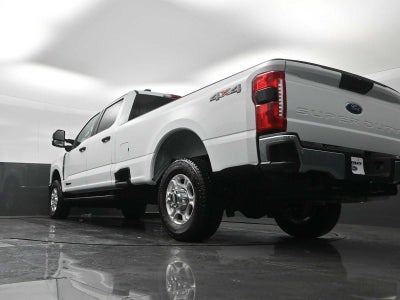 2026 Ford Super Duty F-350 SRW XLT