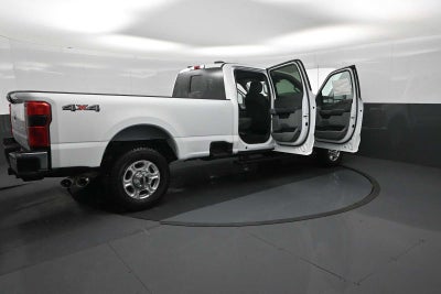 2026 Ford Super Duty F-350 SRW XLT