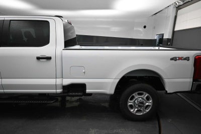 2026 Ford Super Duty F-350 SRW XLT