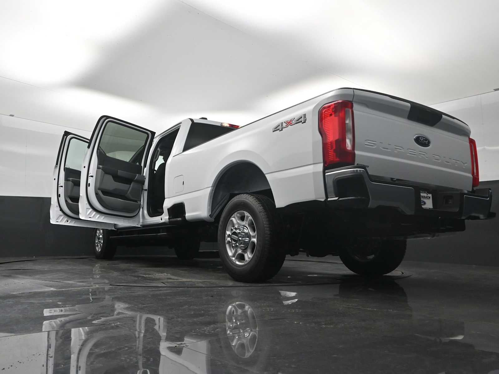 2026 Ford Super Duty F-350 SRW XLT