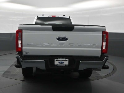2026 Ford Super Duty F-350 SRW XLT