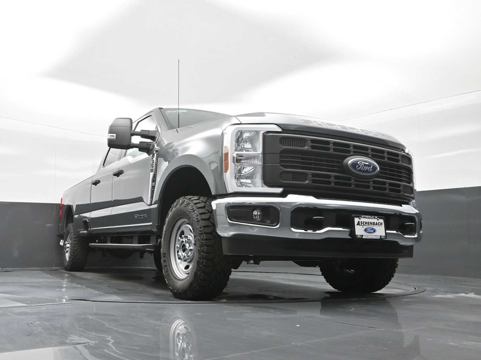 2026 Ford Super Duty F-350 SRW XL