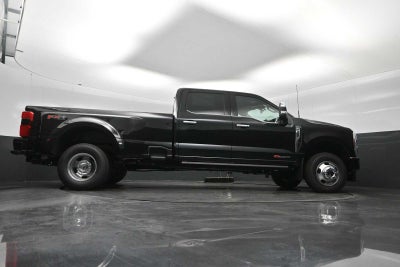 2026 Ford Super Duty F-350 DRW Platinum
