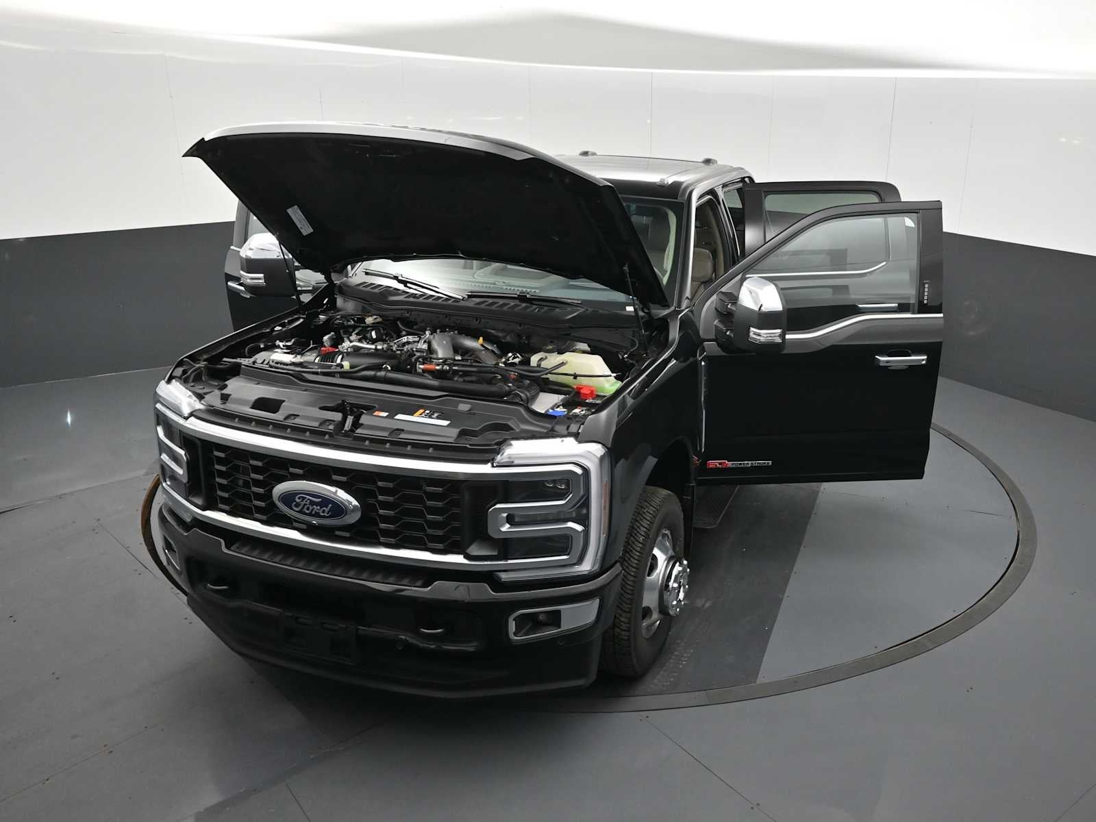 2026 Ford Super Duty F-350 DRW Platinum