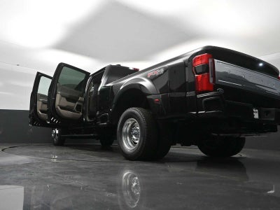 2026 Ford Super Duty F-350 DRW Platinum