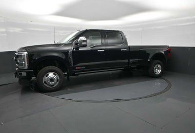 2026 Ford Super Duty F-350 DRW Platinum