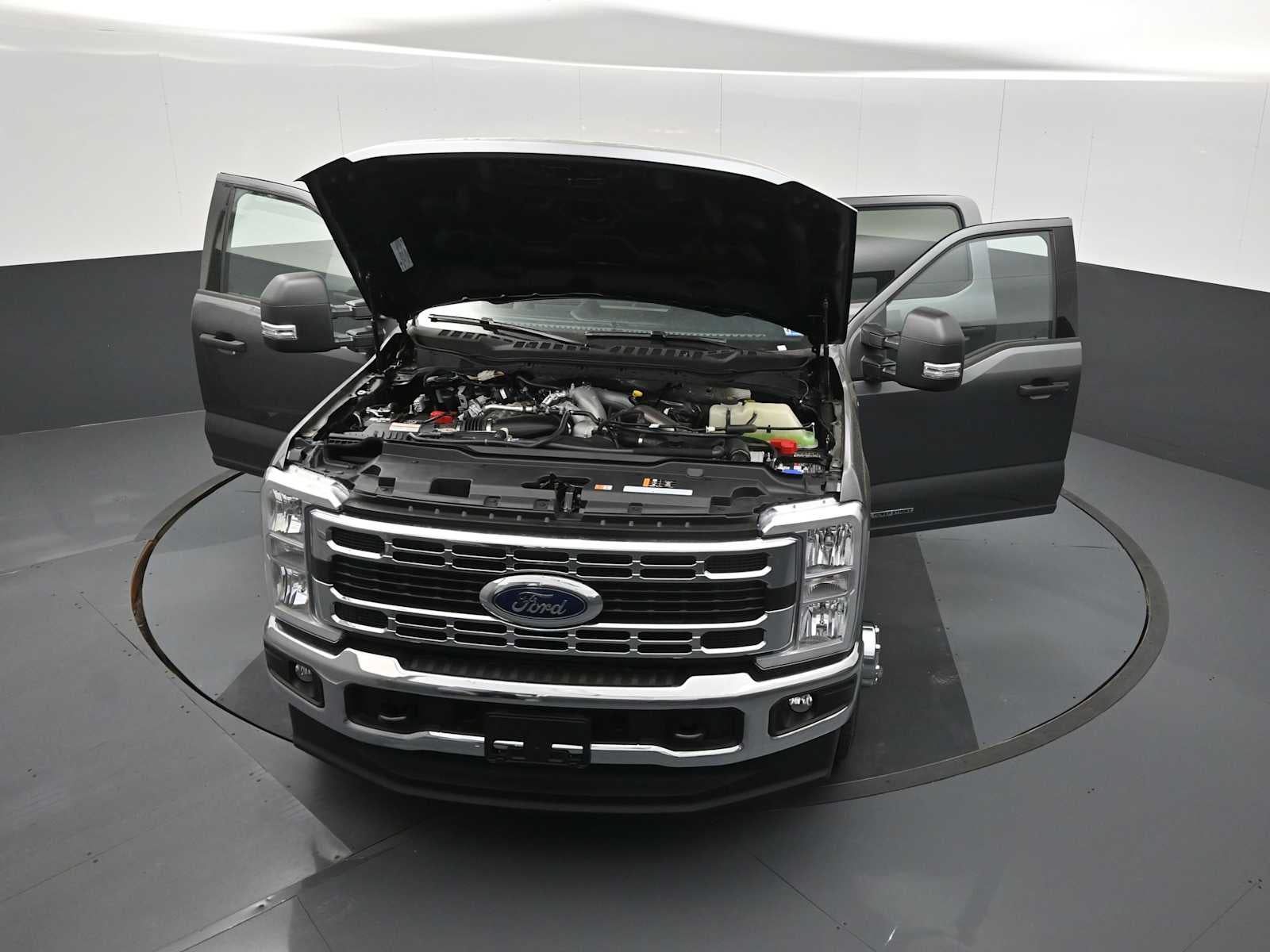 2026 Ford Super Duty F-350 DRW XLT