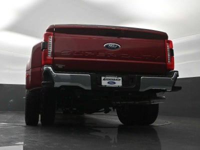 2026 Ford Super Duty F-350 DRW LARIAT