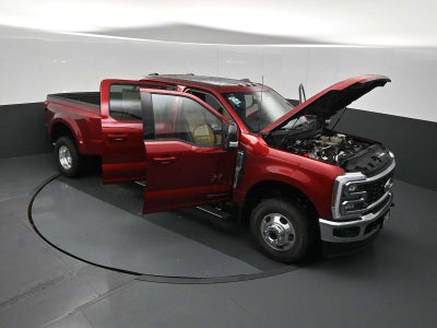 2026 Ford Super Duty F-350 DRW LARIAT