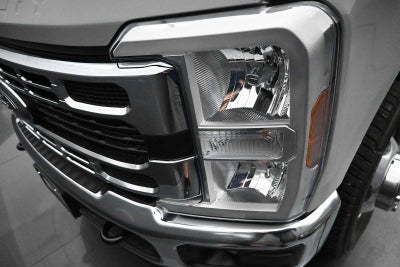 2026 Ford Super Duty F-350 DRW XLT