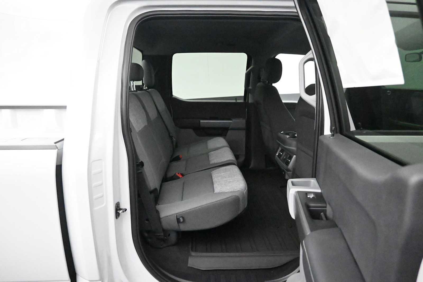 2026 Ford Super Duty F-350 DRW XLT