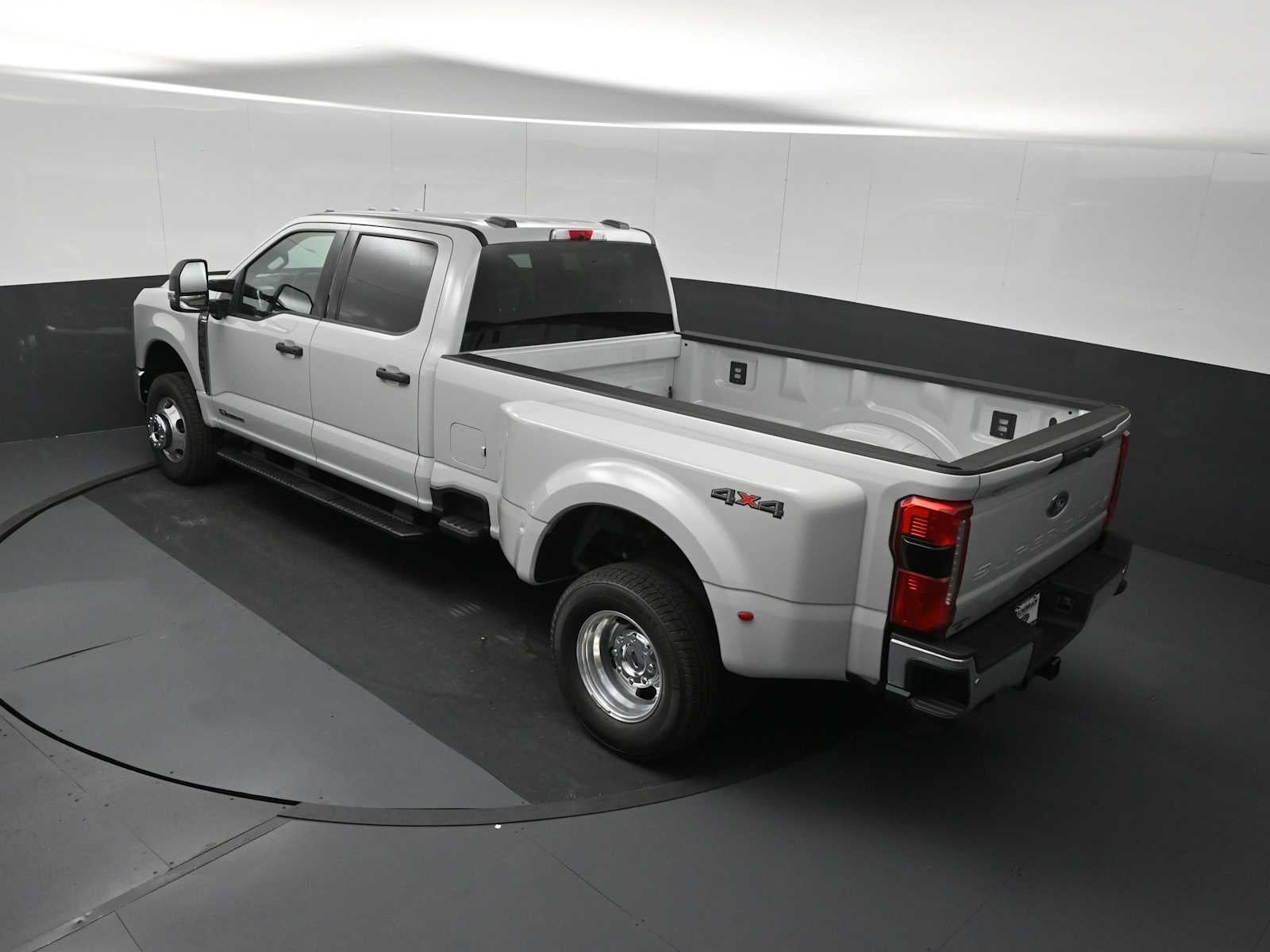 2026 Ford Super Duty F-350 DRW XLT