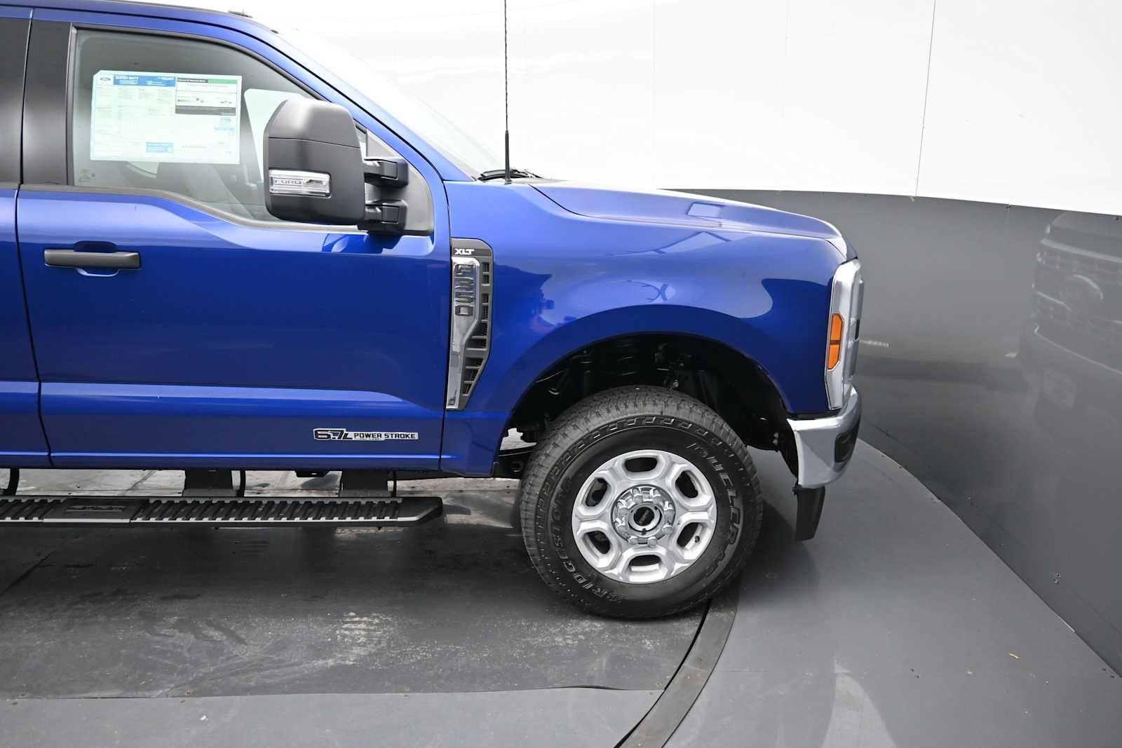 2026 Ford Super Duty F-350 SRW XLT