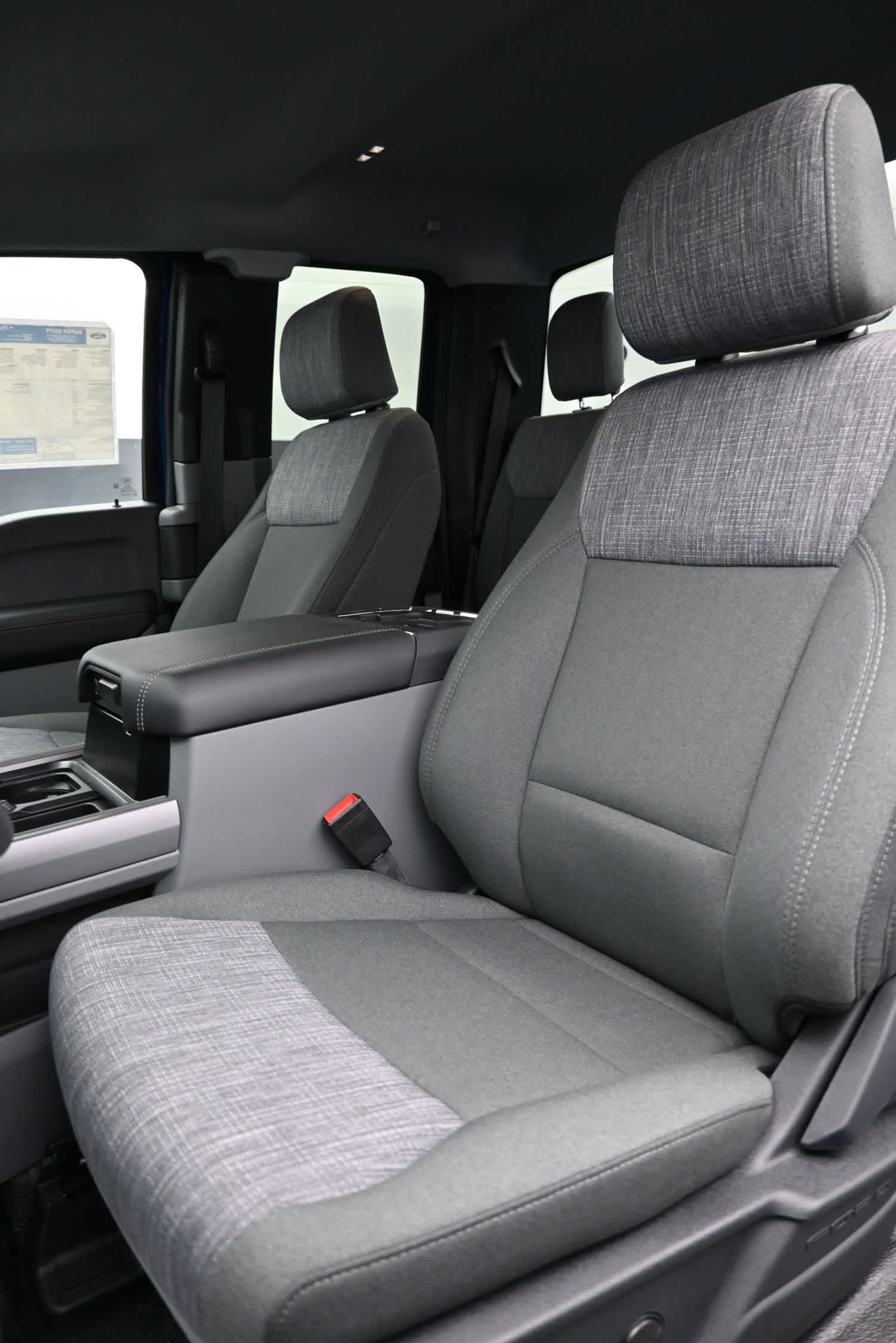 2026 Ford Super Duty F-350 SRW XLT
