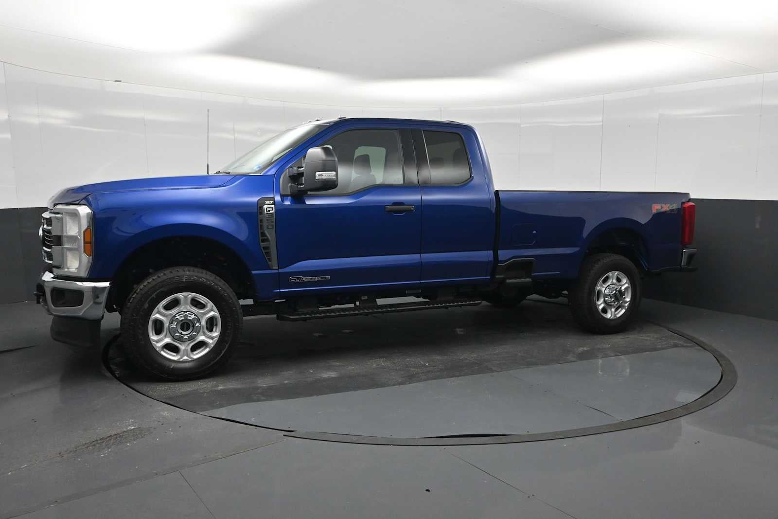 2026 Ford Super Duty F-350 SRW XLT