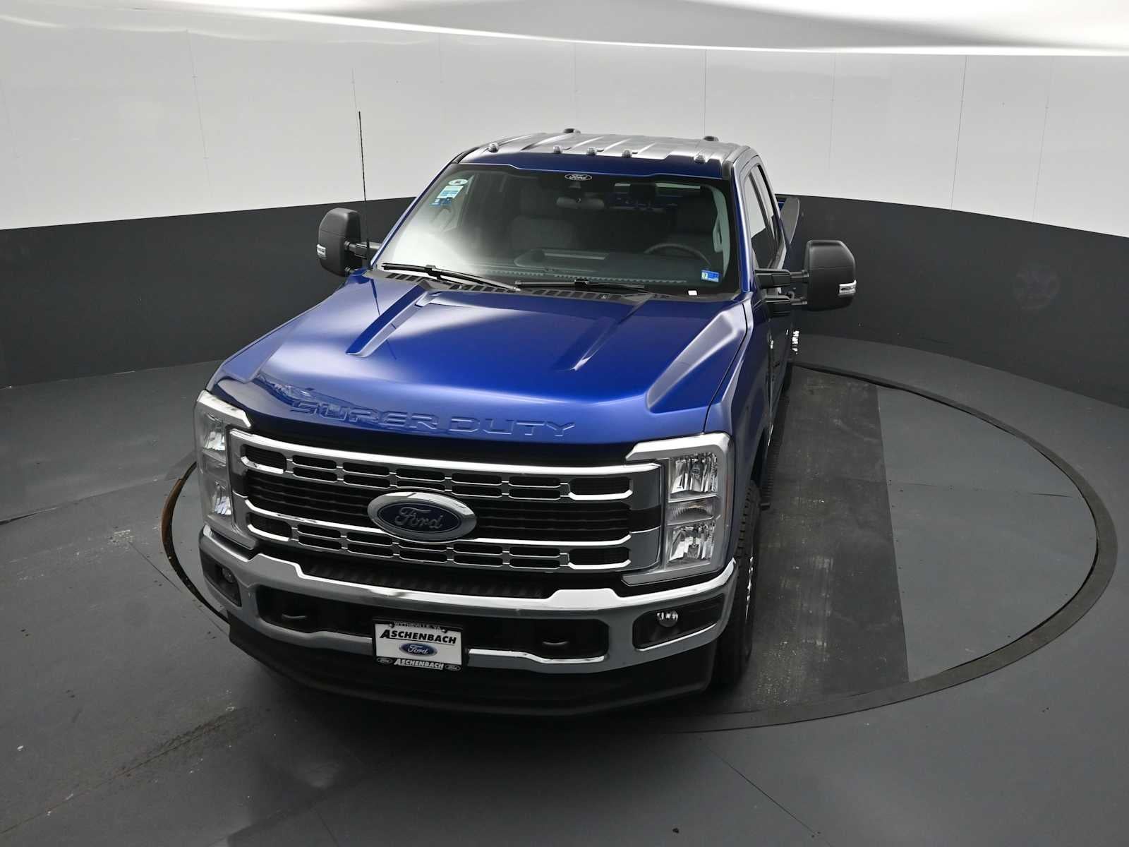 2026 Ford Super Duty F-350 SRW XLT