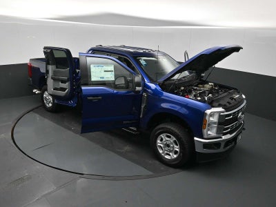 2026 Ford Super Duty F-350 SRW XLT