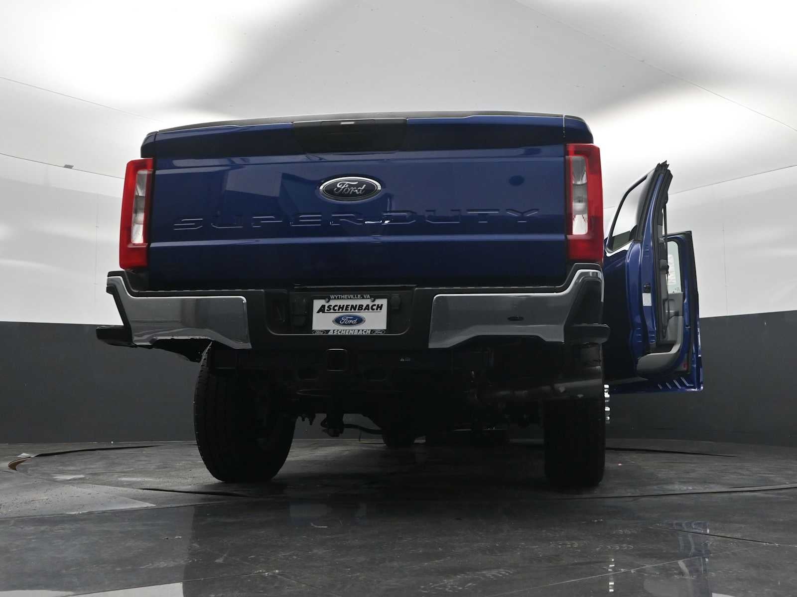 2026 Ford Super Duty F-350 SRW XLT