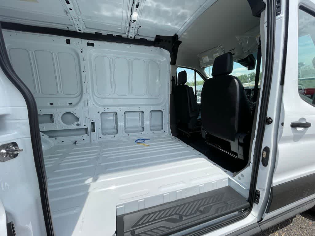 2025 Ford Transit Cargo Van