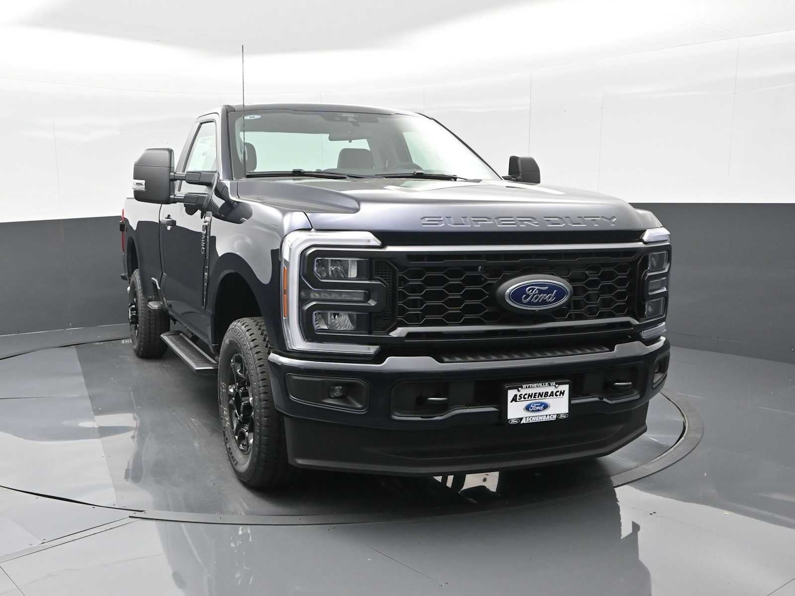 2025 Ford Super Duty F-350 SRW XL
