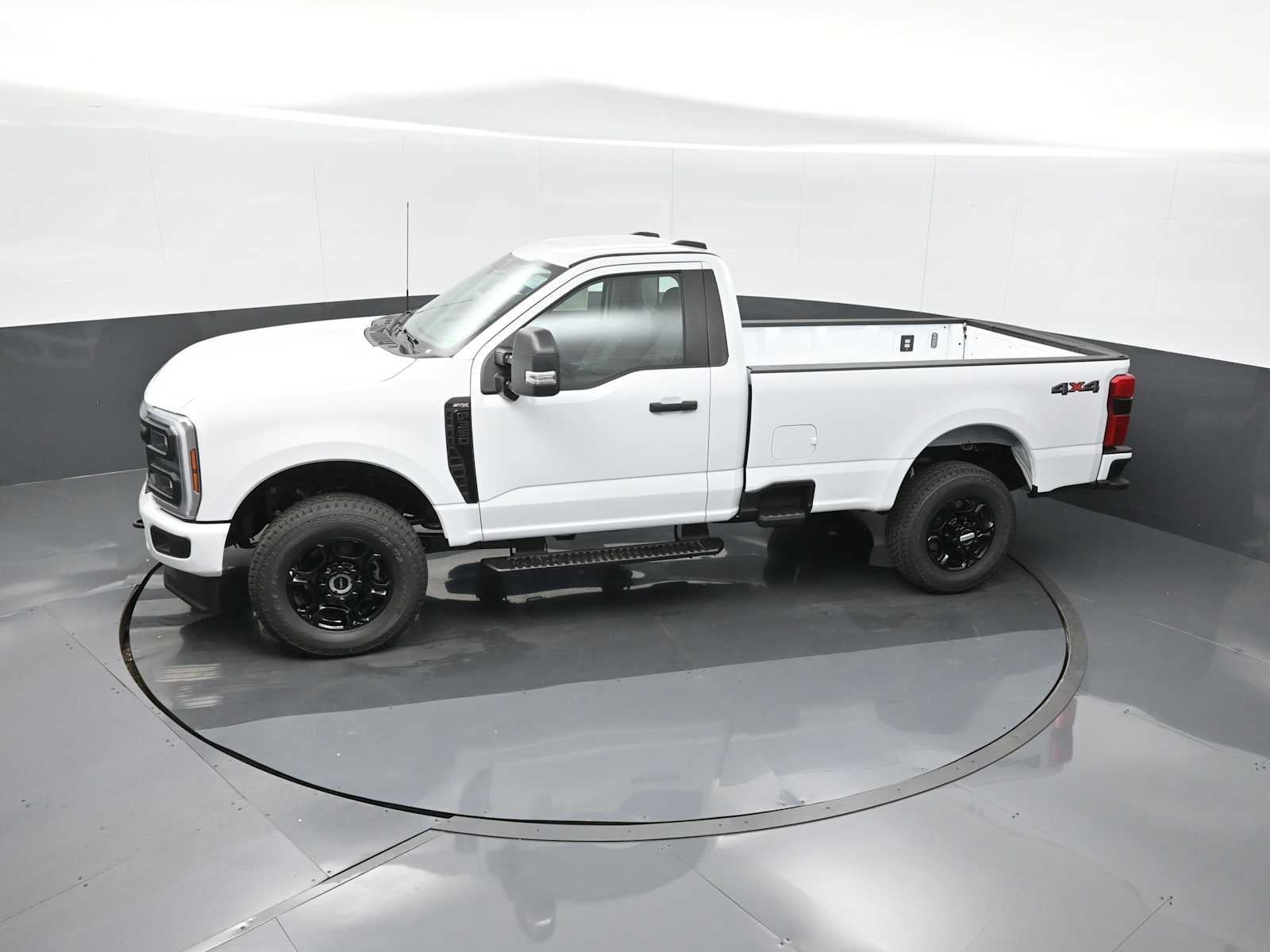 2025 Ford Super Duty F-350 SRW XL