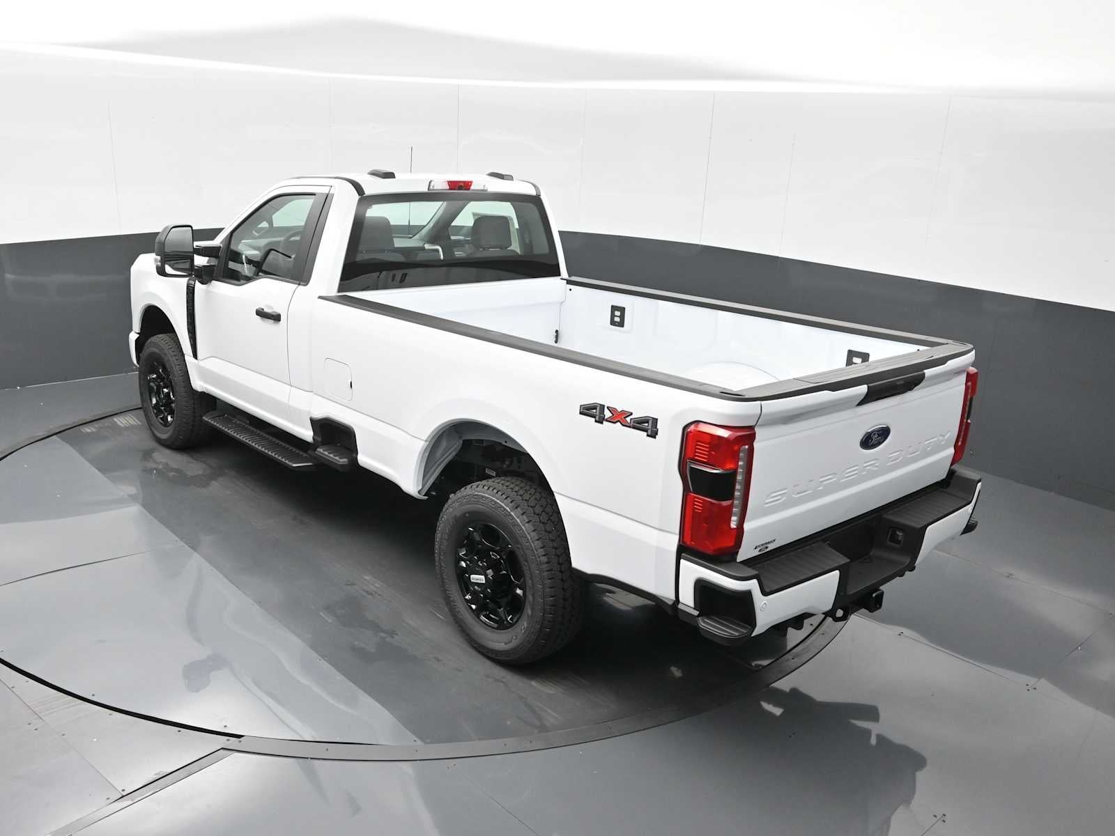 2025 Ford Super Duty F-350 SRW XL