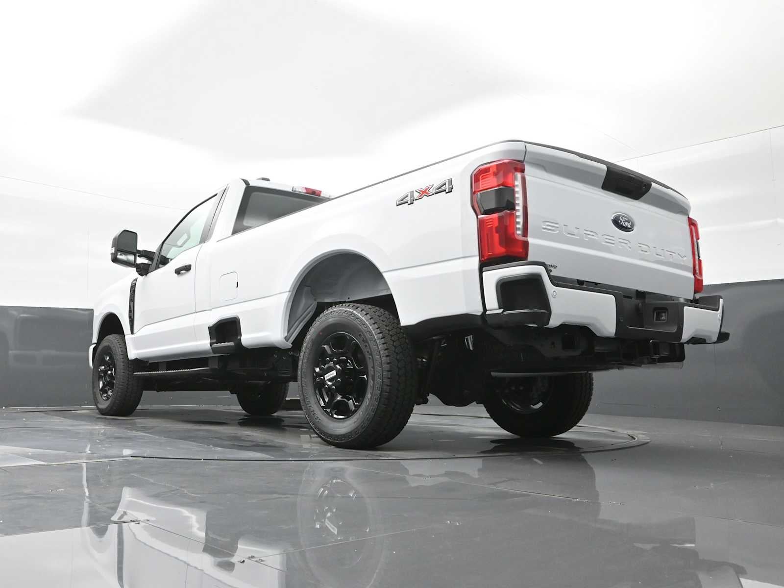 2025 Ford Super Duty F-350 SRW XL