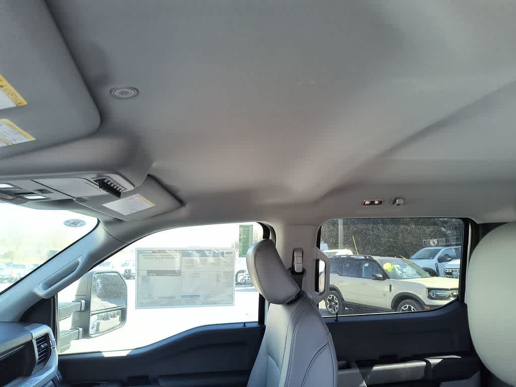 2024 Ford Super Duty F-450 DRW XL