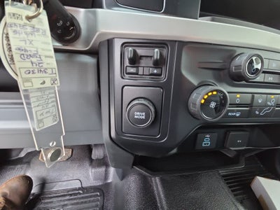 2024 Ford Super Duty F-450 DRW Chassis Cab XL