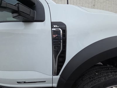 2024 Ford Super Duty F-450 DRW Chassis Cab XL