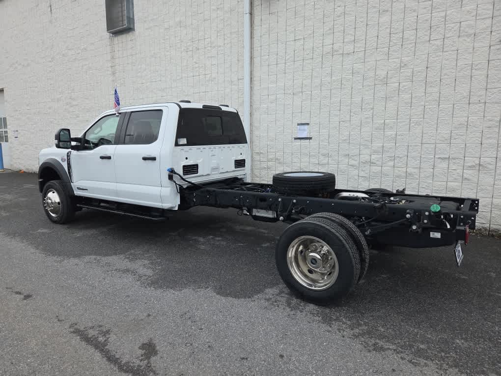 2024 Ford Super Duty F-450 DRW Chassis Cab XL