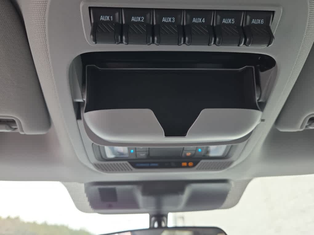 2024 Ford Super Duty F-450 DRW Chassis Cab XL