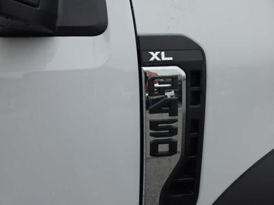 2024 Ford Super Duty F-450 DRW Chassis Cab XL