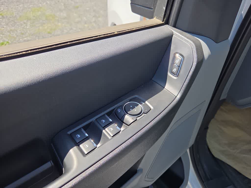 2024 Ford Super Duty F-350 DRW XL